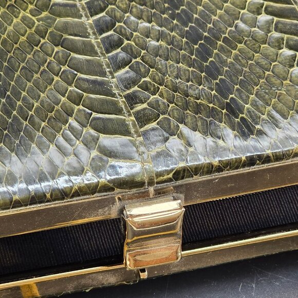 Vintage Shirl Miller Snake Skin Clutch Purse Gold Frame Leather Strap HS 119 - Picture 7 of 10